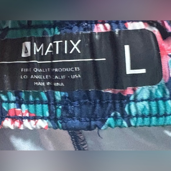 Matix Blue and Pink Floral Board Shorts size Large - Picture 4 of 4